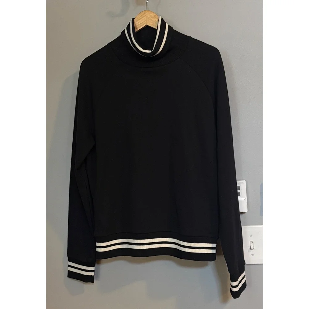 Murano Turtleneck Sweatshirt Mens Medium Black NEW Intergalactic Liquid Luxury